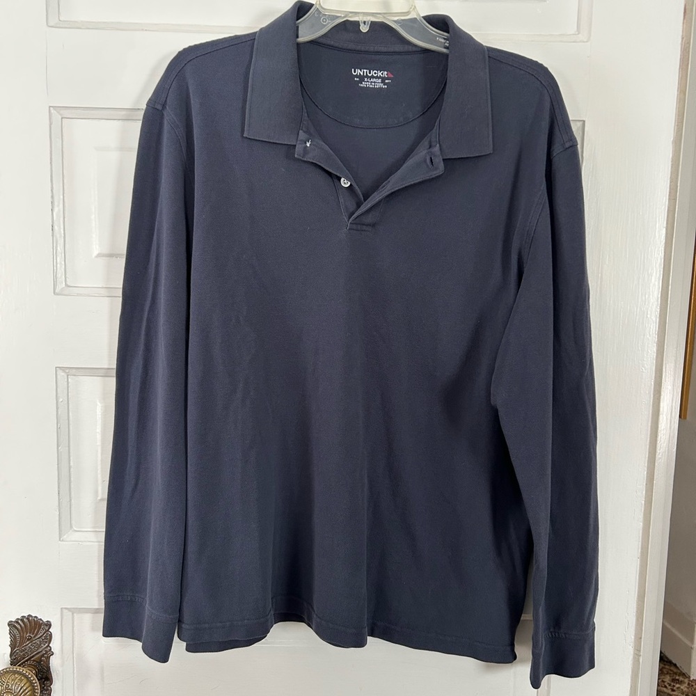 UNTUCKit Men's Dark Blue Long-Sleeved Polo Shirt, Regular Fit. Size Extra Large